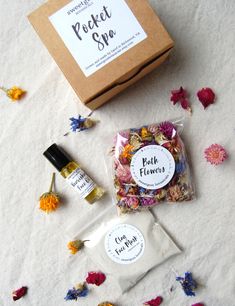 Your evening plans are set with this tiny self care kit. Slip into a bath strewn with cheerful flower petals, follow up with a cleansing clay face mask and seal it all in with nourishing moisturizer. Choose between a rich herbal lip balm or luxurious calendula infused face oil, or if you can't decide- choose both! The bath petals are a vibrant pick me up-making your bath ritual something special (and picture perfect;) A collection of organically grown, skin loving flowers raised on our farm. The Kit Spa, Spa Box, Mini Spa, Bath Gift Set, Herbal Bath, Spa Gift Box, Care Box, Flower Bath, Clay Faces