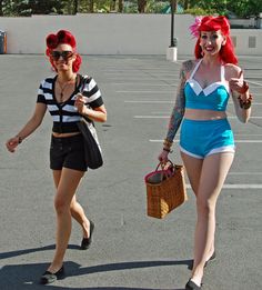 That blue bathing suit Style With Tattoos, Gothabilly Fashion, Viva Las Vegas Rockabilly Weekend, Viva Las Vegas Rockabilly, Pinup Doll, Rockabilly Girls, Rockabilly Style