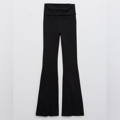 Nwt- Offline By Aerie High Rise Og Super Flare Legging - New With Tags - Black - Gold Over Waist - Black - Flare Leg Measurements In Photos Black Flared Leggings Outfit, Black Flared Leggings, Flare Legging, Offline By Aerie, Black Flare, Flare Leggings, Retail Therapy, Christmas 2024, Sports Leggings