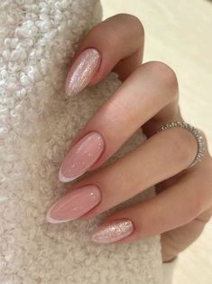 Capping Gel Uñas, Capping Uñas, Nude Nails Inspo, Classy Pink Nails, Nude Gel Nails, Gel Toe Nails, Soft Nails, Oval Nails