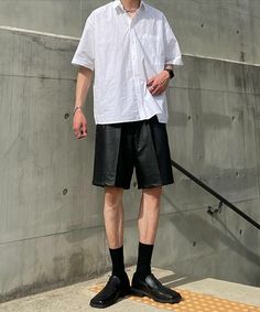 Summer Fits, Korean Outfits, Mens Short, Normcore, Fashion Inspo, Gym, Wardrobe, How To Wear, Pins