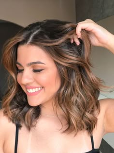 Brunette Hair With Highlights, Balayage Hair Dark, Brown Hair Balayage, Short Hair Balayage, Trendy Hair Color, Hair Makeover, Hair Color Balayage, Hair Inspiration Color