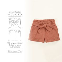 the sewing pattern is shown for shorts with bows