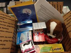 Wisdom Teeth Removal Care Package...Post-care instructions, greeting card, applesauce, pudding, gauze, Advil, ice pack, Chapstick and something a little cuddly Applesauce Pudding, Wisdom Teeth Pain Relief, Wisdom Teeth Pain, Tooth Ache Relief, Tooth Cartoon, Remedies For Tooth Ache