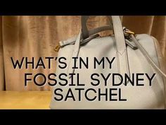 What’s In My Bag - FOSSIL SYDNEY SATCHEL | Summer Handbag - YouTube Summer Handbag, Summer Handbags, In My Bag, My Bag