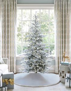 King of Christmas 8' King Noble Flock Artificial Christmas Tree with 600 Warm White LED Lights Noble Fir Christmas Tree, Noble Fir Tree, Best Artificial Christmas Trees, Snow Flock, Flocked Trees, Fir Christmas Tree, Warm White Led Lights, Flocked Christmas Trees, Old Christmas