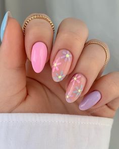 Unghie Sfumate, Simple Spring Nails, Pastel Nails Designs, May Nails, Spring Acrylic Nails, Cute Acrylic Nail Designs, Spring Nail Art, Easter Nails