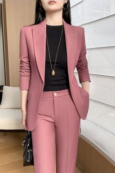 Pinterest Marketing Manager, Professional Outfits Women, Office Chic, Business Outfits Women, Modest Dresses Casual, Woman Suit Fashion, Stylish Dress Book, Stylish Work Outfits