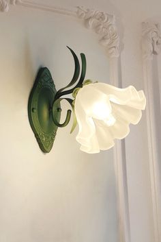 Flower Wall Light, Flower Wall Lamp, Whimsical Light Fixtures, Witchy Nursery, Flower Light Fixture, Floral Lamps, Deco Originale, Room Deco