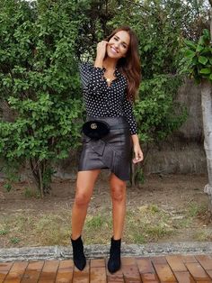 Denim Skirt Outfits, Look Formal, Moda Chic, Outfit Mujer, Leather Dresses