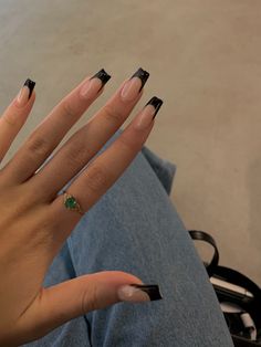 Nails, nail inspo, spring nail inspo, nail inspiration, black french tip nails, acrylic nails, 2023 nails, nail inspiration 2023, cute nails, asthetic nails, summer nail inspo Black French Tip Nails, Black French Manicure, Black French Nails, Black French Tip, Simple Acrylic Nails