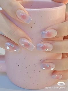 #fashion Xiaohongshu Nails, Chinese Nails, Cute Simple Nails, Matte Nails Design, Nail Essentials, Nail Products, New Year's Nails