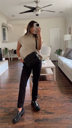 Outfit With Loafers Women, Downtown Sweater, Black Loafers Outfit, Slacks Outfit, Aesthetic 80s, Grunge Fits, Crop Top Sleeveless, Top Summer Outfits, Casual Work Outfits Women