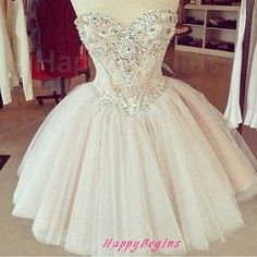 Light pink beaded short prom dress/ ball gown short by HappyBegins, $149.00 Dresses Bow, Sweetheart Homecoming Dress, Homecoming Dresses Sparkly, Dress Beading, Homecoming Dress Short, Prom Dresses Elegant, Graduation Party Dresses, Cute Dresses For Party, Tulle Homecoming Dress