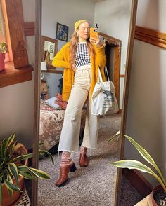 Caitlin B. ☻ | I’m seeing a lot of Christmas in my feed already but if you’re still wanting to celebrate fall, here’s a roundup of pre-Thanksgiving looks!… | Instagram Warm Hippie Outfits, Artsy Style Outfits, Artsy Fashion, Teacher Fits, Work Fits, Artsy Outfit, Artsy Style, Dream Outfits, Fall 24