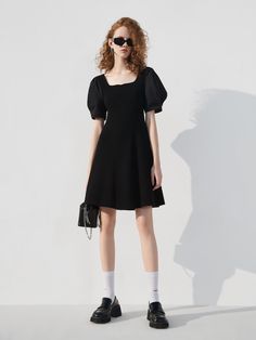 MO&Co. Women's Puff Sleeve Mini Dress Features : - Square collar- High waist A-line silhouette- Ribbed knit shell panels with puff sleeves Code: MBC1DRST11The back length of size S is 88cmMATERIALS & CARE Material: 72.3% Lyocell 27.7% PolyesterMesh bag, wash with like colorsPlease wash with special detergent for silk and wool.Our sizes might be a little different from US/EU sizes. Please refer to the size guide carefully before purchasing at the above description.REMINDER: All items are measured