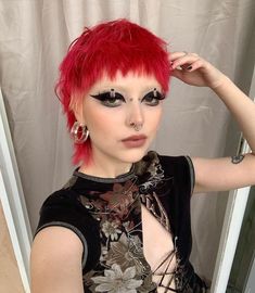 Goth Makeup Ideas, Punk Makeup, Alt Makeup, Smink Inspiration, Edgy Makeup, Makeup Eye Looks, Goth Makeup