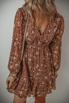 Experience effortless bohemian style with our Karen Boho Mini Dress! This stunning dress features a flowy silhouette and intricate embroidered details, perfect for any occasion. With its lightweight fabric and comfortable fit, you'll feel free and stylish all day long. Elevate your wardrobe with the Karen Boho Mini Dress now! Model Info: Models are 5'7", Size 2, wearing smalls Material: 100% polyester Size Chart (INCH) Sizes Bust Waist Hem_Width Shoulder Sleeve_Length Length Relax Relax Relax Relax Relax Relax S 37.8 25.6 52.5 14.4 23.8 33.9 M 40.2 27.6 55.1 15.0 24.2 34.6 L 42.5 29.5 57.7 15.6 24.6 35.4 XL 45.7 32.3 61.1 16.4 25.0 36.2 Elasticity None Casual V-neck Peasant Dress For Spring, Billowy V-neck Dress For Spring, Brown V-neck Boho Dress For Fall, Spring V-neck Peasant Dress, Flowy V-neck Peasant Dress, Brown Long Sleeve Beach Dress, Flowy Boho Dress With Boho Print For Brunch, Spring Vacation Long Sleeve Peasant Dress, Flowy Bohemian Floral Dress With V-neck