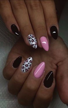 Black And Pink Almond Nails, August Nails Ideas, Rodeo Nails, Animal Nail Designs, Animal Print Nails Art, August Nails, May Nails, Diva Nails, Leopard Print Nails