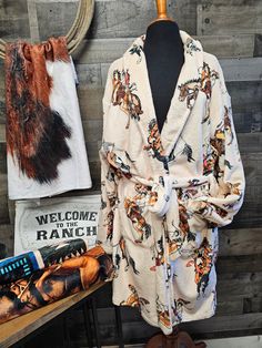 Western Home Aesthetic, Western Pajamas, Western Christmas Gifts, Western Vogue, Robe Women's, Perfect Gift For Girlfriend, Vintage Cowgirl, Minky Baby Blanket, Minky Baby