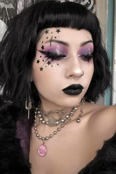 Goth Eyeliner, Witchy Makeup, Goth Makeup Looks, Pastel Goth Makeup, Goth Eye Makeup, Purple Makeup Looks, Rock Makeup, Eyeliner Ideas, Purple Goth