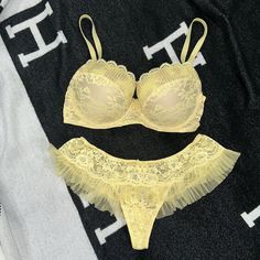 Brand New No Flaws Without Tags Gold Yellow, Women's Intimates, Victoria's Secret, Cute Outfits, Brand New, Bra, Tags, Yellow, Women Shopping