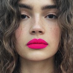 162 Likes, 6 Comments - Kali Kennedy (@kalikennedy) on Instagram: “HOT n PINK @sashakichigina” Bright Pink Lipsticks, Best Lipstick Color, Makeup Memes, Minimalist Makeup, Make Up Inspiration, Diy Kosmetik, Best Lipsticks, Beauty Lipstick, Pink Lipstick