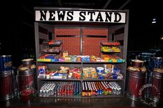 the news stand is full of food and drinks