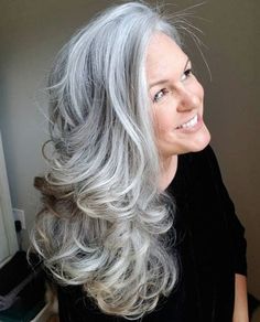 Long gray hair is a thing of beauty, and these inspirational photos prove that it's gorgeous at any age! In this post, I show off a variety of long gray hairstyles for women of all ages and teach you how to take care of your long grey hair as well. Don't let that old rule about no long hair after 40 get you down - rules are made to be broken! And if you think you're too young to wear gray hair? Think again - these beautiful ladies will show you how long silver hair works for everyone! Long Hair Older Women, Grey Hair And Glasses, Long Grey Hair, Long Silver Hair, Grey Hair Styles, Grey Hair Over 50, Gray Hair Styles, Gorgeous Gray Hair, Grey Hair Inspiration