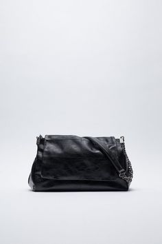 ROCK STYLE FLAP SHOULDER BAG - Black | ZARA United States Stil Rock, Tas Bahu, Zara Bags, Latest Bags, Style Rock, Nylon Tote Bags, Black Shoulder Bag, Rock Style, Zara United States