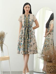 Bust 100cm Armpit circumference 44cm Waist Circumference 92cm Dress length 108cm Sleeve length 15cm Bohemian Beige Dresses With Printed Motifs, Bohemian Beige Dress With Printed Motifs, Patterned Batik Print Short Sleeve Dress, Patterned Batik Print Dress With Short Sleeves, Patterned Short Sleeve Dress With Batik Print, Korean Dress Outfit, Dress Batik Modern, Model Dress Batik, Mode Batik