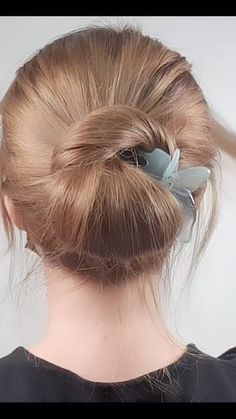 Easy Hair Updos For Beginners, Weekend Hair, Hair Messy, Easy Bun Hairstyles