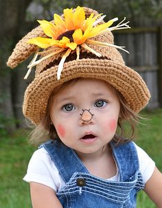 Baby Scarecrow, Creative Kids Halloween Costume, Halloween Kostüm Baby, Halloween Costumes Scarecrow, Toddler Girl Halloween, Scarecrow Costume