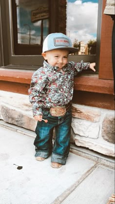 Cow Print Shirts, Country Baby Pictures, Country Boy Outfits, Western Baby Boy, Cowboy Baby Clothes, Country Babies, Western Baby Clothes, Boy Western, Highland Cow Baby