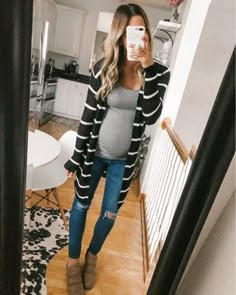 Maternity Picture Outfits, Mommy Outfits, Maternity Outfit, Cute Maternity Outfits, Stylish Maternity Outfits