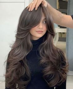 Pretty Hair Cuts, Haircuts For Long Hair With Layers, Hair Inspiration Long, Hairstyles For Layered Hair, Hair Done, Haircuts For Wavy Hair, Long Layered Haircuts, Haircuts For Medium Hair, Haircuts Straight Hair