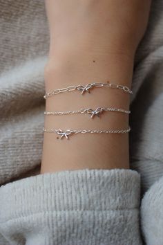 Whether you prefer a classic, minimalist design or something more intricate and eye-catching, we have a style for you. Made with genuine sterling silver, these bracelets are not only stylish but also durable.  Personalize your bracelet by choosing the style and its length.  They also make fantastic gifts for loved ones, so why not treat someone special? 💝 ☆ Won't tarnish in water or sweat ☆ It won't turn green! ( not like brass or alloy). ---------------------------- D E S C R I P T I O N ✨Made Best Friend Bracelets, Mini Bow, Silver Ribbon, Women Tie, Bow Bracelet, Friend Bracelets, Cute Box, Mini Bows, Tie The Knot