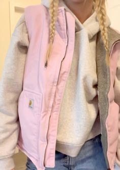 Fall Hangout Outfit, Aesthetic Pink Princess, Outfit Inspo Pink, Womens Carhartt, Aesthetic Fit, Jacket Puffer, Clean Girl Aesthetic, Pink Vest, Cold Outfits