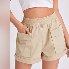 New Without Tags Shein Womens Size Large 8/10 Apricot Big Pocket Rolled Hem Shorts. *Ruched Elastic Waist With 2 Fake Button. *Zipper Fly Works. *2 Big Open Pockets In Front. *Non-Stretchy 100% Polyester Material *Wide Leg *Loose Fit Length: 13.9" Waist: 29.1" Hips: 46.7" Thigh: 30.4" Hype Clothing, Women Bottoms, Set Outfits, High Fashion Outfits, Trendy Fashion Tops, Big Pocket, Women Shorts, Crop Top And Shorts, Latest African Fashion Dresses