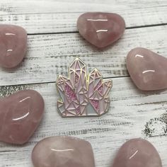 For the crystal lovers! This pink enamel, Rose Quartz pin is the perfect pin to add to your pinboard, jacket, bag etc.. -Silver Metal -Metal butterfly clasp -30mm Please message me with any questions BUY 3 OF MY PINS AND GET 10% OFF FREE UK SHIPPING OVER £15 FREE INTERNATIONAL SHIPPING OVER £25 Stocking Filler Gifts, Brown Box, Pink Enamel, Rose Quartz Crystal, Quartz Rose, Lapel Pin, Pin Badges, Enamel Pin, Lapel Pins