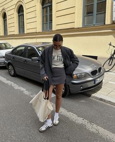 Oversized Blazer Outfit, Adidas Samba Outfits, Samba Outfits, Looks Adidas, Adidas Samba Outfit, Samba Outfit, Looks Pinterest, Daily Outfit Inspiration