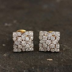 Gold Minimalist Earrings, Diamond Earrings Gold, Minimalist Stud Earrings, Diamond Tops, Pave Diamond Jewelry, Minimalist Earrings Gold, Diamond Earrings Design, Daisy Jewelry