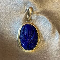 Stunning Vintage Lapis Pearl Enhancer. The Lapis Is Delicately Carved In A Floral Design. The Bail Opens In The Back To Allow It To Be Added To Any Sized Chain Or A Beaded Necklace. Marked And Tested 14k. Wear It Alone Or Layered With Other Necklaces. Measures 1.25” From The Top Of The Enhancer To The Bottom Of The Pendant. Lapis Lazuli Pendant, Lapis Lazuli, Womens Jewelry Necklace, Floral Design, Beaded Necklace, Jewelry Necklaces, Carving, Necklaces, Women Jewelry