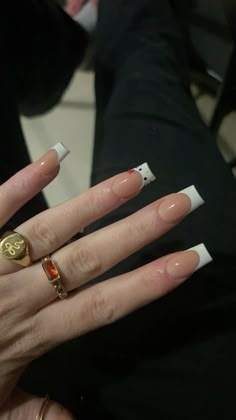 Simple Nail Design For Beginners, French Tip Acrylic Nails Y2k, French Tips Unique, French Tip With Hello Kitty, Hello Kitty Nails French Tip, Nails Y2k Simple, Basic Cute Nails Acrylic, White Nails With Hello Kitty, Basic Hello Kitty Nails