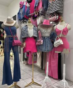 Karol G Concert, Visual Merchandising Fashion, Cute Cowgirl Outfits, Nashville Outfits, Outfit Layout, Cowboy Outfits, Shein Outfits, Weekly Outfits, Trendy Fashion Outfits