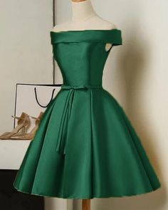 dark green 8th grade graduation dress Green Satin Knee-length Dress, Green Knee-length Satin Dress, Knee-length Satin Mini Dress For Banquet, Green Satin Dress For Banquet, Green Satin Knee-length Evening Dress, Green Knee-length Satin Party Dress, Green Satin Dress For Party Season, Cute Party Dress, Cute Dresses For Party