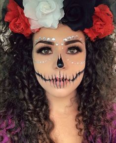 Simple Dia De Los Muertos Makeup Ideas Easy Natural, Simple Catrina Makeup, Easy Dia De Los Muertos Makeup Ideas, Catrina Make Up Maquillaje, Dia Del Muerto Make Up, Simple Calavera Makeup, Mexico Skull Makeup