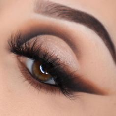 Peach Punch, Evening Eye Makeup, Fall Makeup Looks, Eye Makeup Designs, Nude Eyeshadow, Brown Eyeshadow, Eye Makeup Art, Kiss Makeup, Fall Makeup