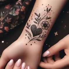 Nice Tattoos For Women, Pretty Tattoos For Women Classy, Meaningful Tattoos For Men, Cross Tattoos For Women, Cool Wrist Tattoos, Hand And Finger Tattoos, Clever Tattoos, Tattoos For Women Half Sleeve