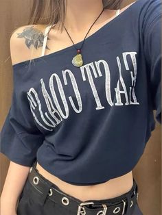 Basic Streetwear, Off Shoulder Design, Middle Aged Woman, Summer Basics, Casual Shirt Women, Oversized T Shirts, T Shirts Women, Travel Outfits, Shoulder Design